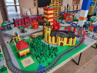 Legobautage